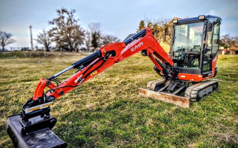 Bagr Kubota 3t